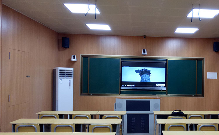 海南?？谀持袑W吸音板工程