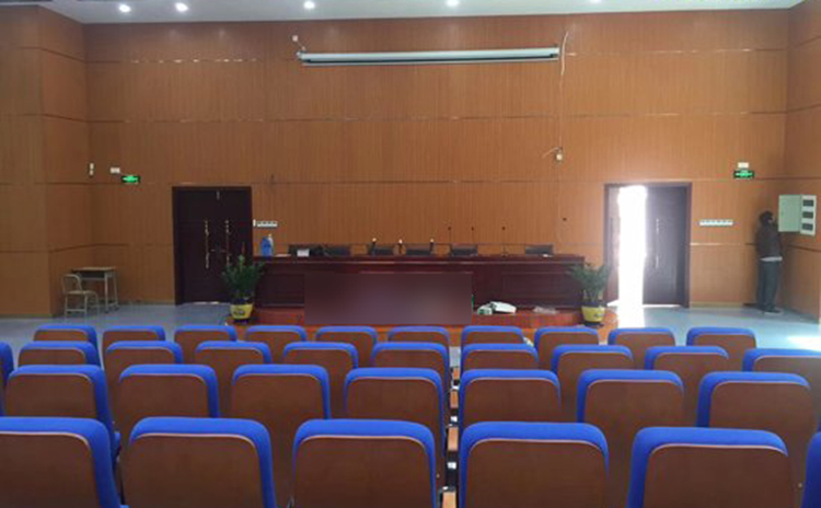 佛山高級(jí)中學(xué)報(bào)告廳吸音板工程 佛山高級(jí)中學(xué)報(bào)告廳吸音板工程