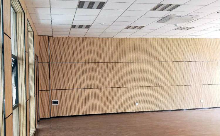 浙江溫州學(xué)校教室槽木吸音板聲學(xué)工程 浙江溫州學(xué)校教室槽木吸音板聲學(xué)工程